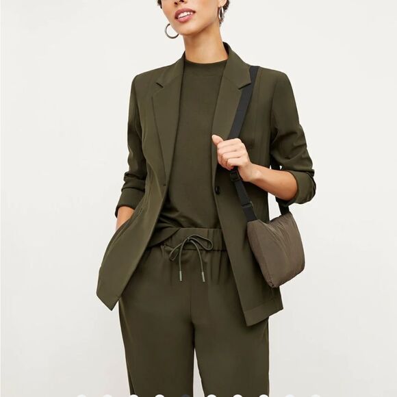 M.M LAFLEUR The Delaney Jogger - OrigamiTech Olive XS NWT in packaging - Picture 5 of 14